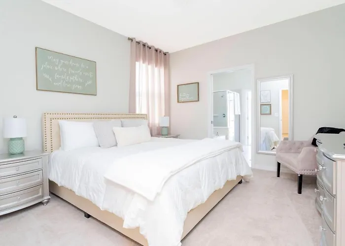 7-Bed W Pool, Game Room And Free Resort Access