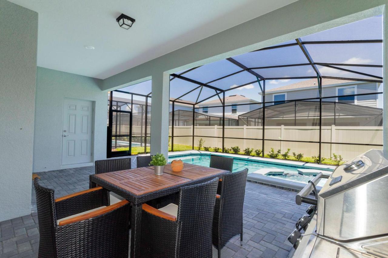 7-bed W Pool, Game And Free Access * Davenport