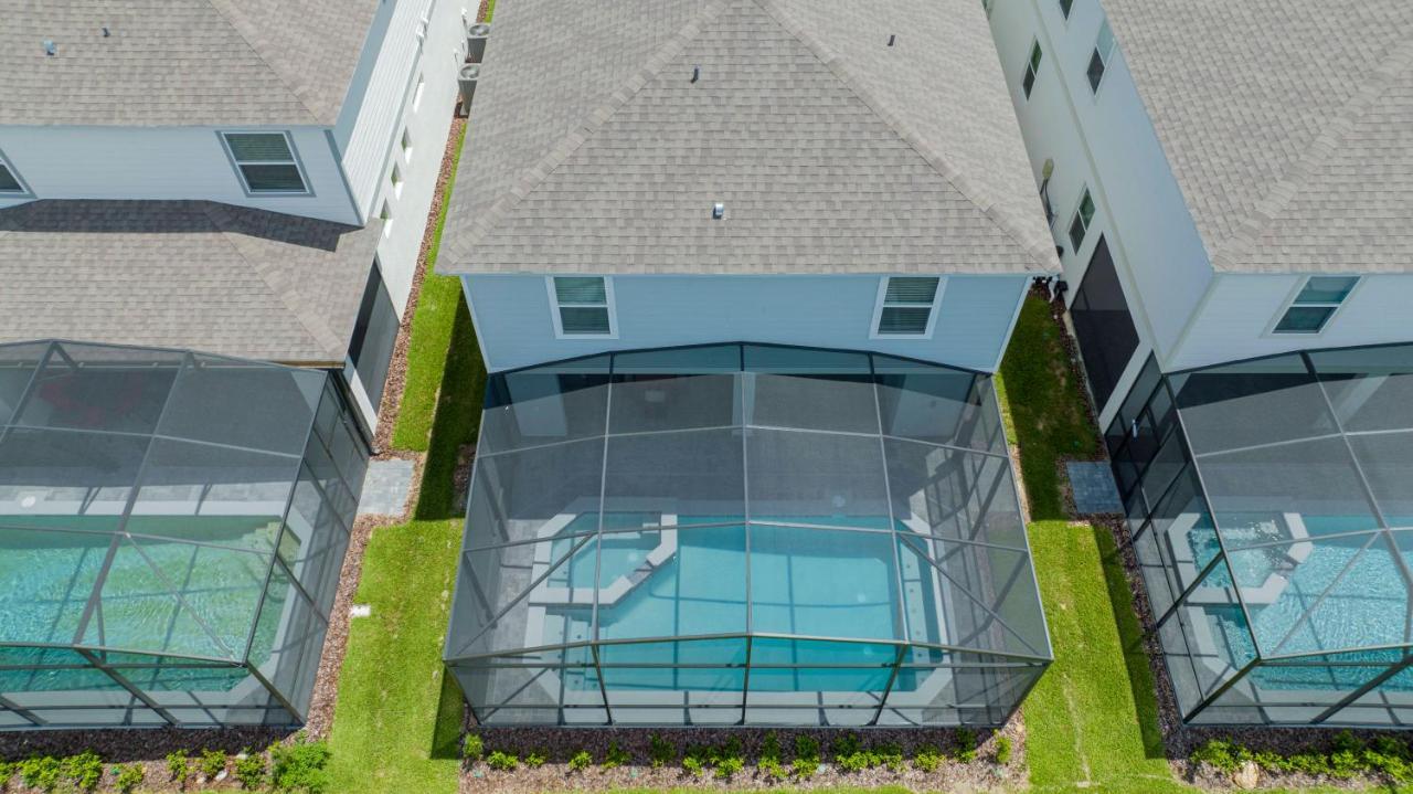7-bed W Pool, Game And Free Access * Davenport