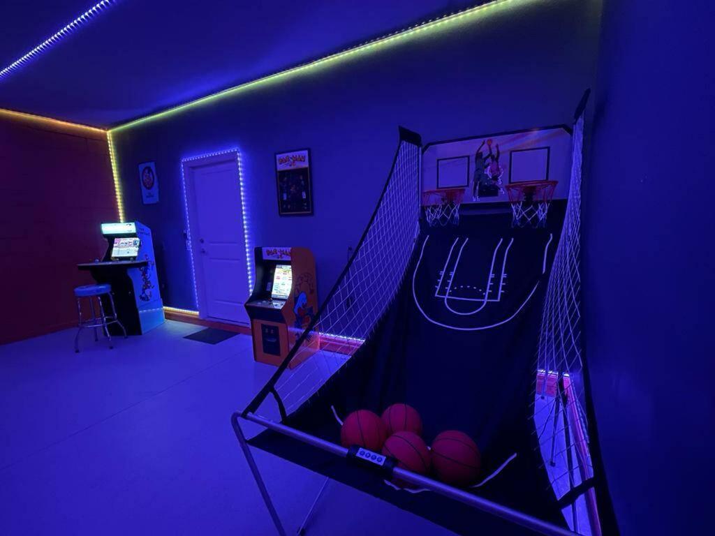 7-bed W Pool, Game And Free Access Сasa de vacaciones *