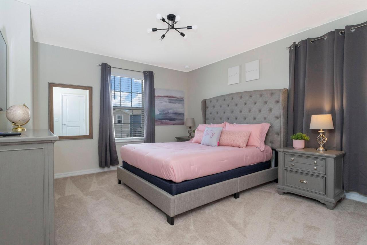 7-bed W Pool, Game And Free Access